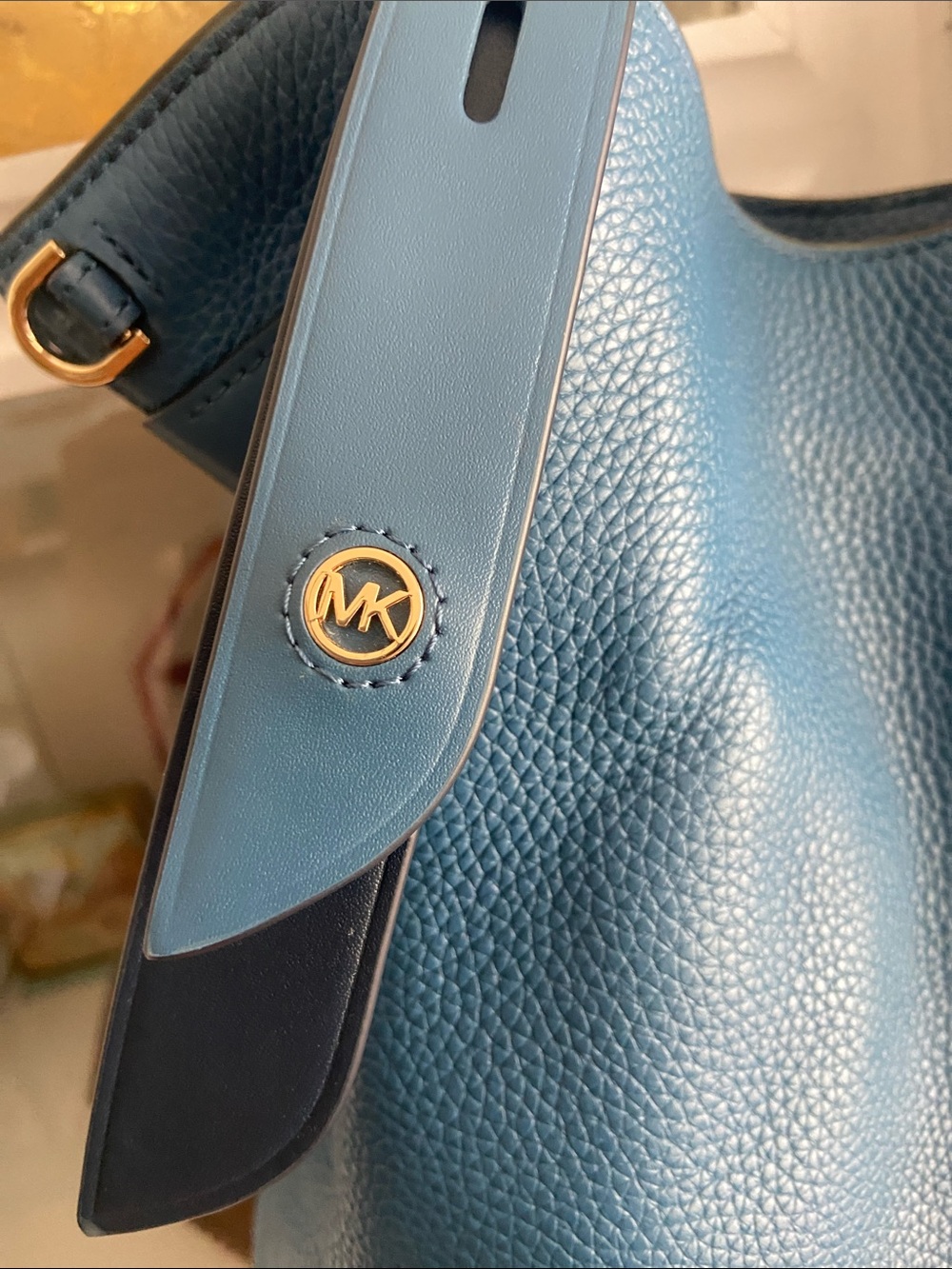 Michael Kors Blue Pebbled Leather Shoulder Bag - Picture 2 of 6